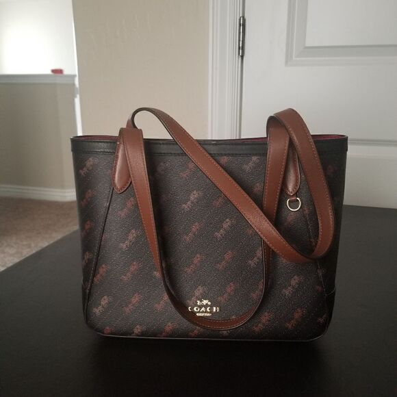 Coach Tote 27 Horse Carriage - Picture 1 of 10